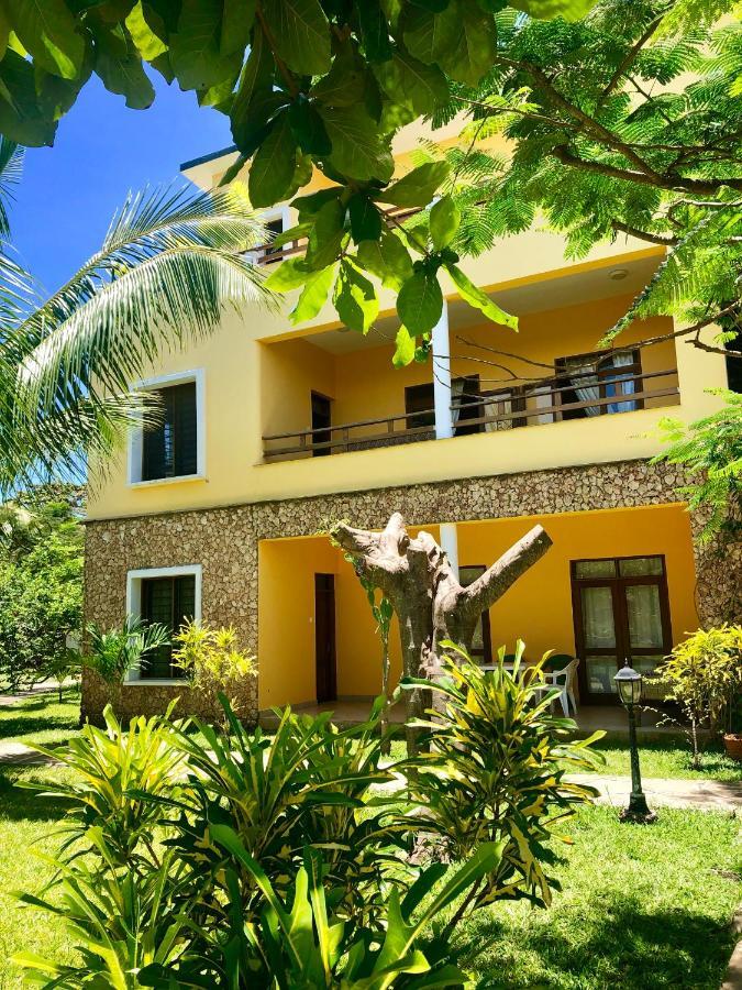Flametree Beach Homes Диани-Бич Экстерьер фото